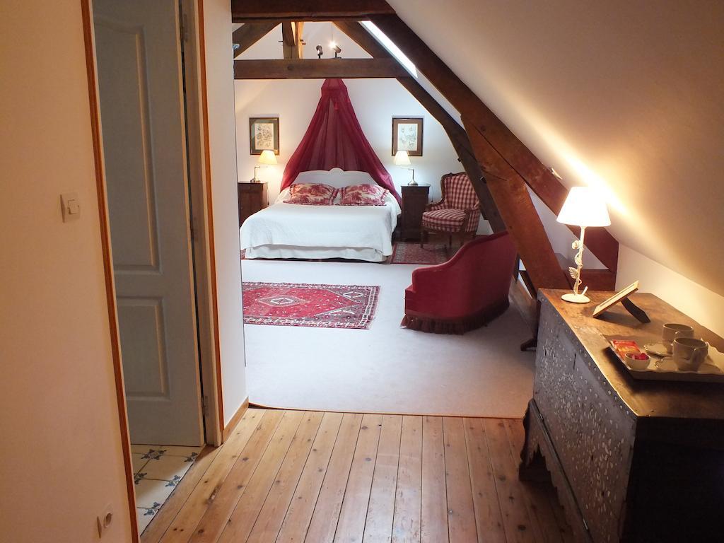 Chateau De Naze Vivy-Saumur Szoba fotó